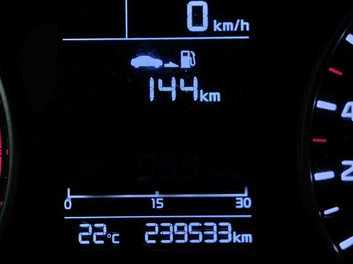 Купить Kia Rio с пробегом. Фото: #15