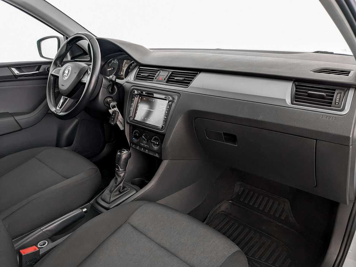 Купить Skoda Rapid с пробегом. Фото: #8