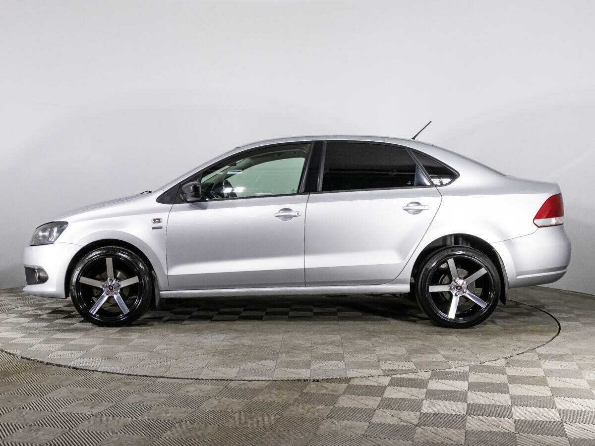 Купить Volkswagen Polo с пробегом. Фото: #7