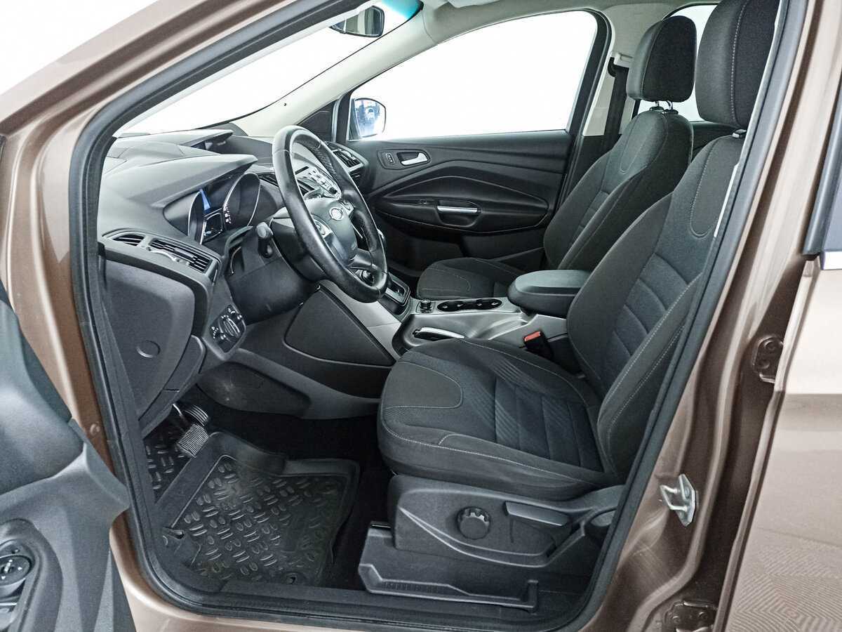 Купить Ford Kuga с пробегом. Фото: #13