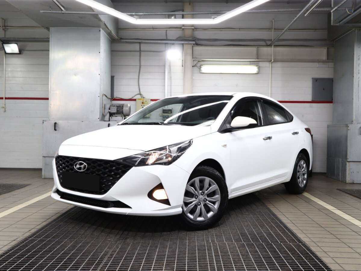 Купить Hyundai Solaris с пробегом. Посмотреть фото