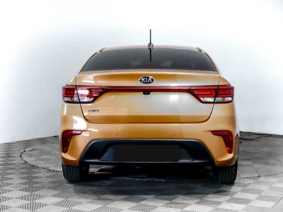 Купить Kia Rio с пробегом. Фото: #4