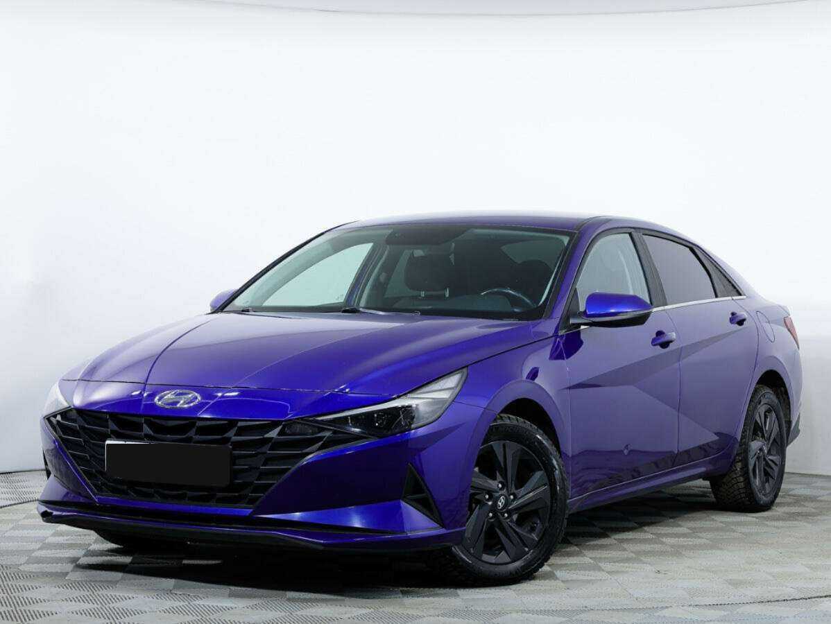 Купить Hyundai Elantra с пробегом. Посмотреть фото