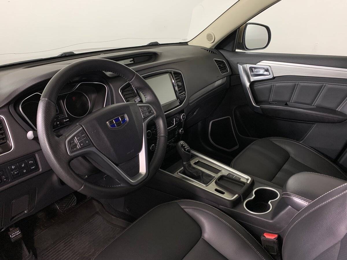 Купить Geely Emgrand X7 с пробегом. Фото: #10