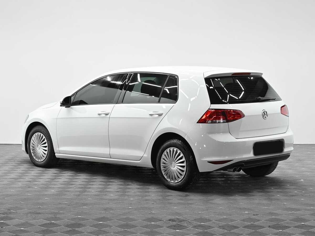 Купить Volkswagen Golf с пробегом. Фото: #2
