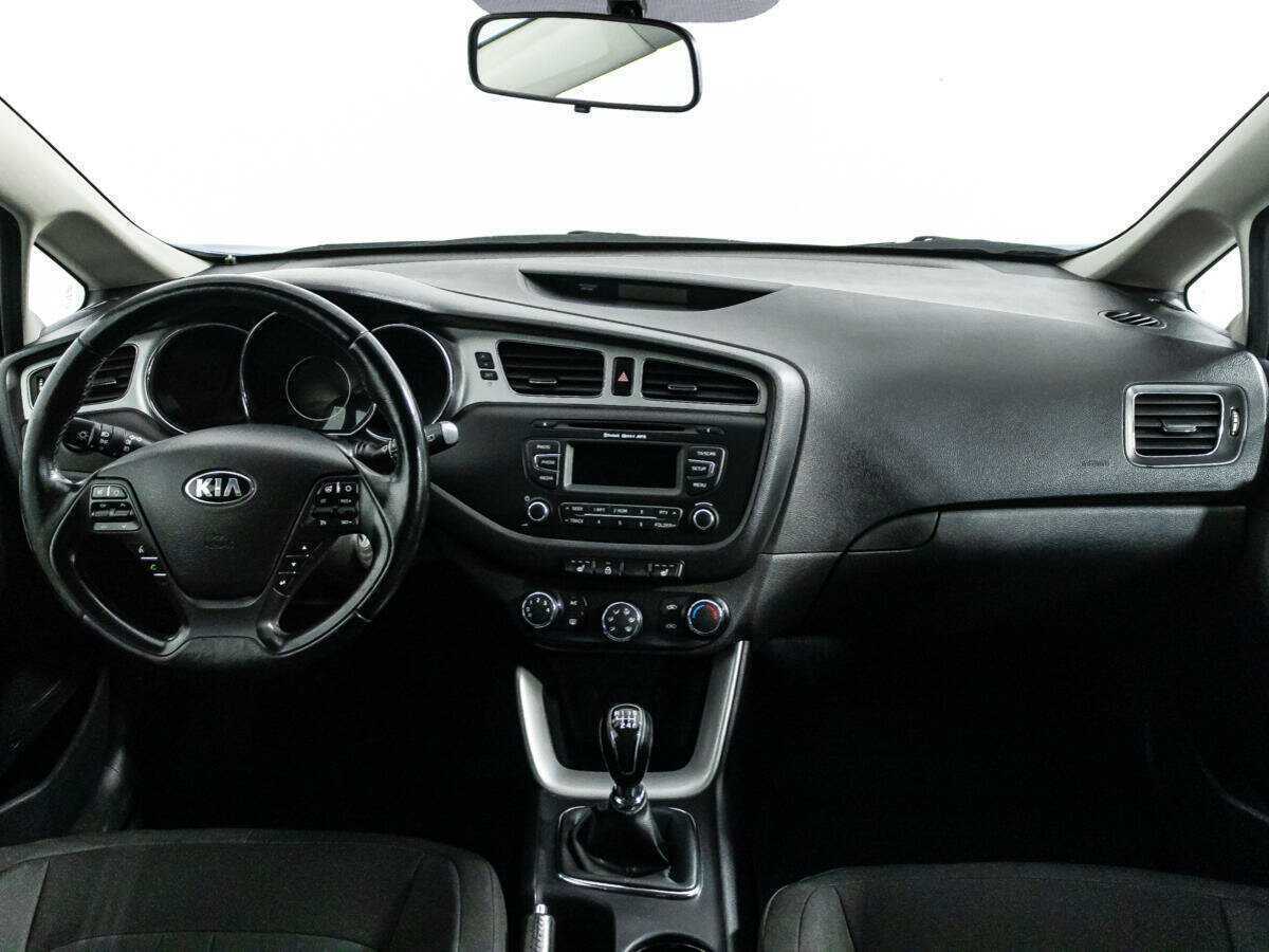 Купить Kia Ceed с пробегом. Фото: #12