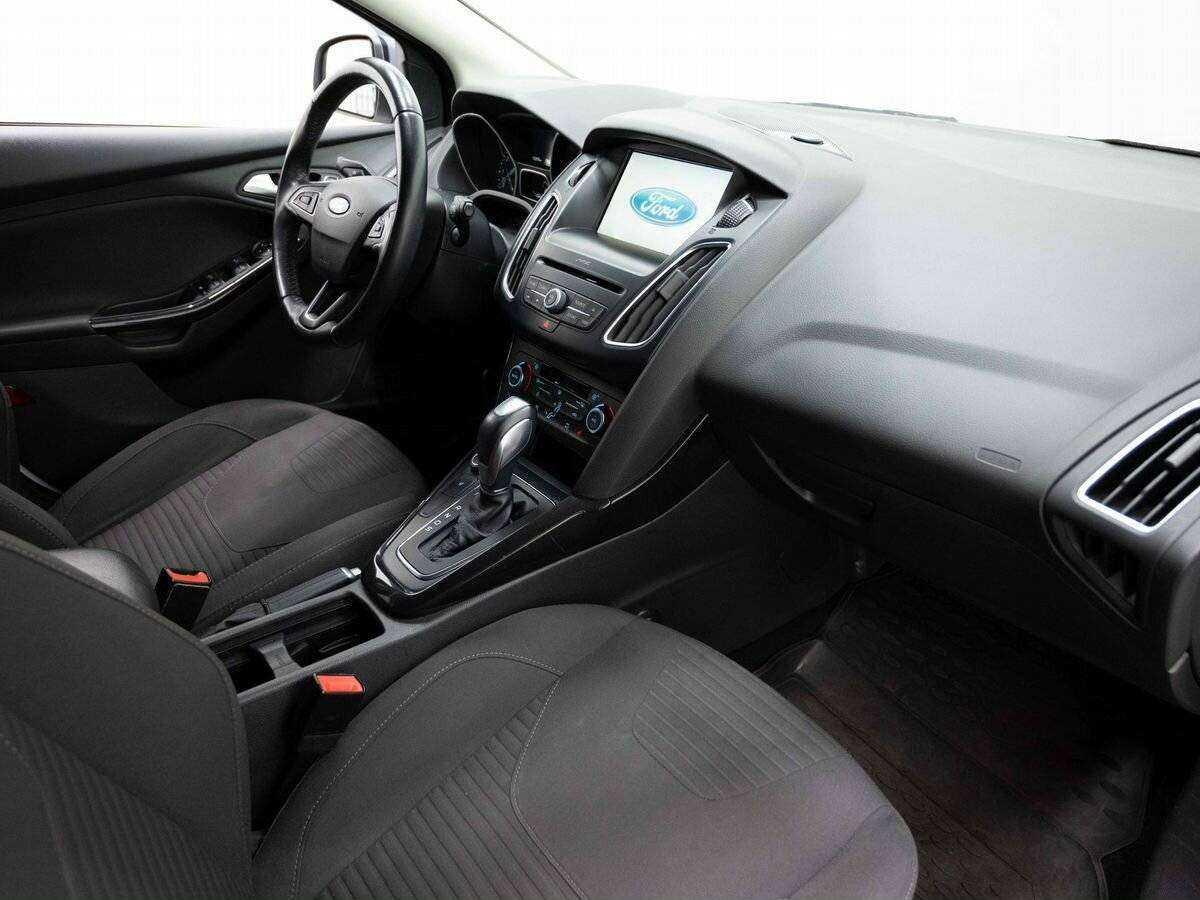 Купить Ford Focus с пробегом. Фото: #10