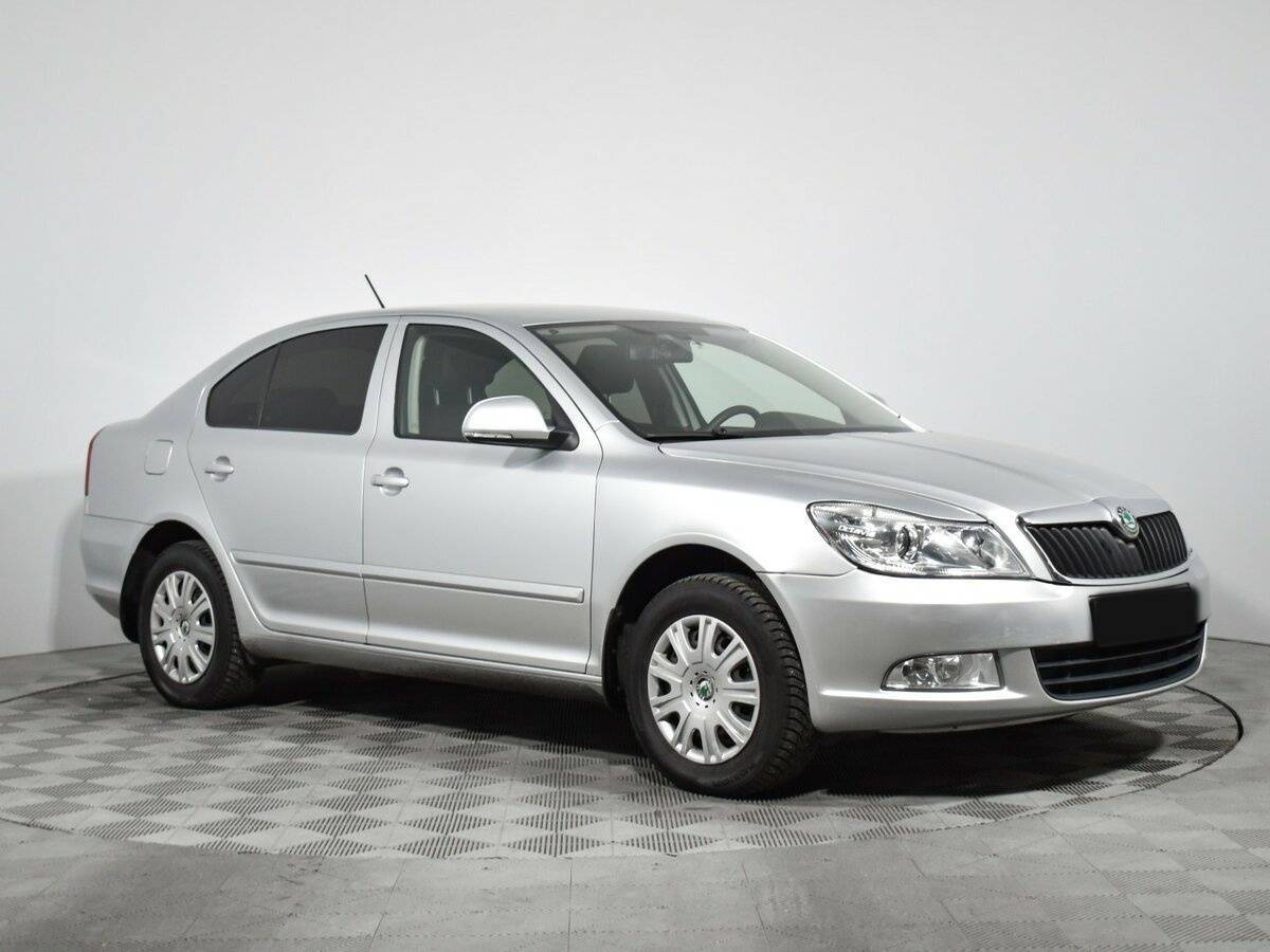 Купить Skoda Octavia с пробегом. Фото: #2