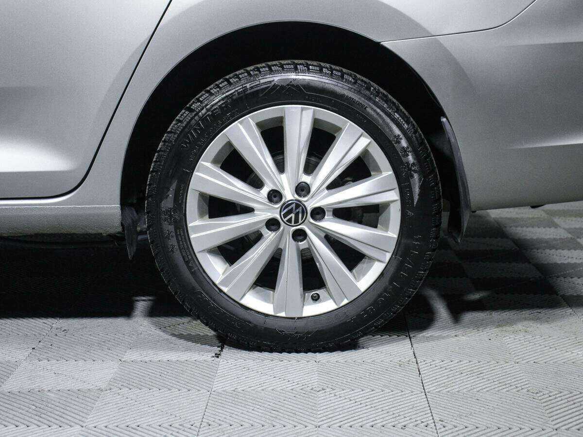 Купить Volkswagen Polo с пробегом. Фото: #12