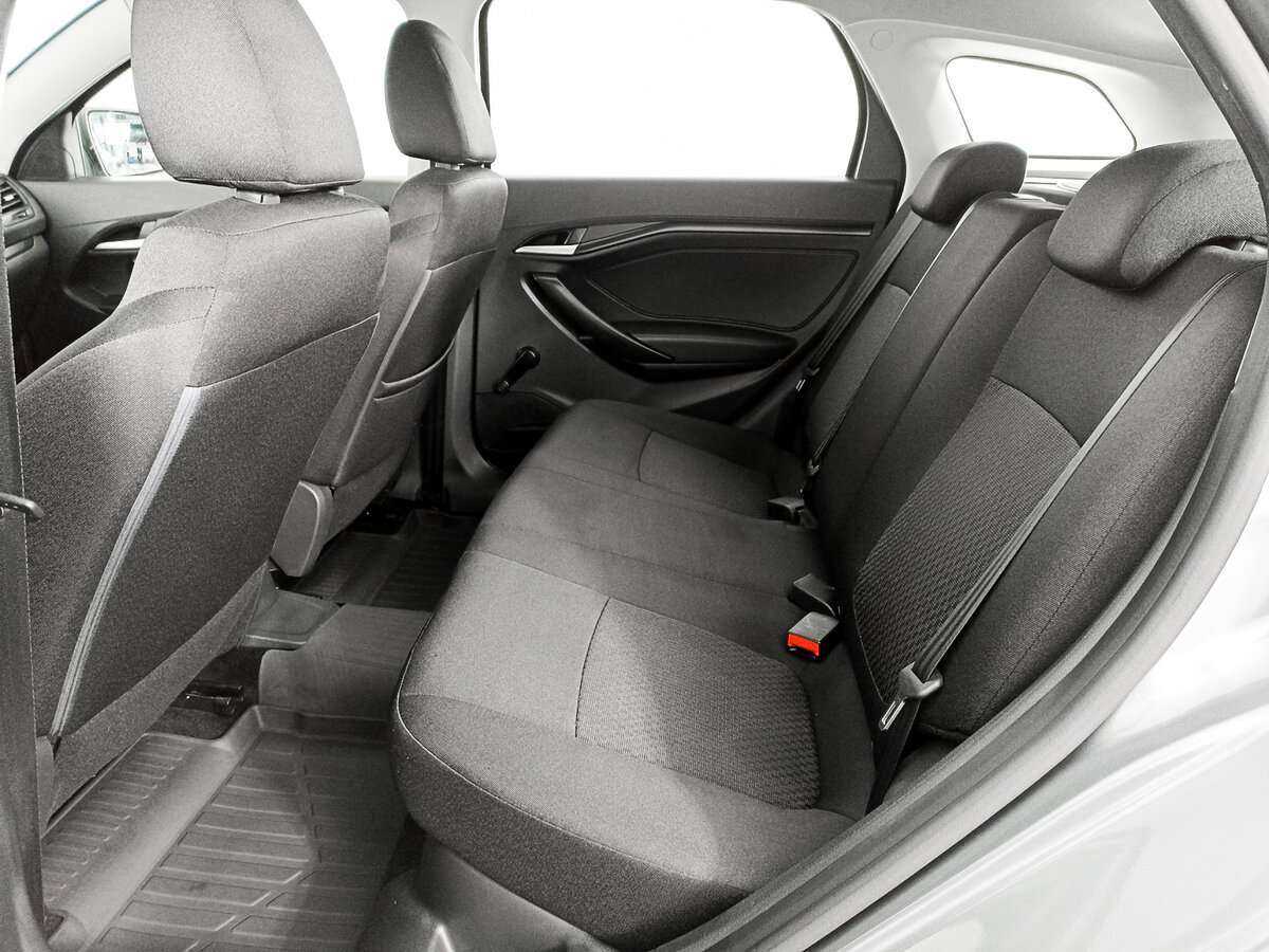 Купить Lada (ВАЗ) Vesta с пробегом. Фото: #7