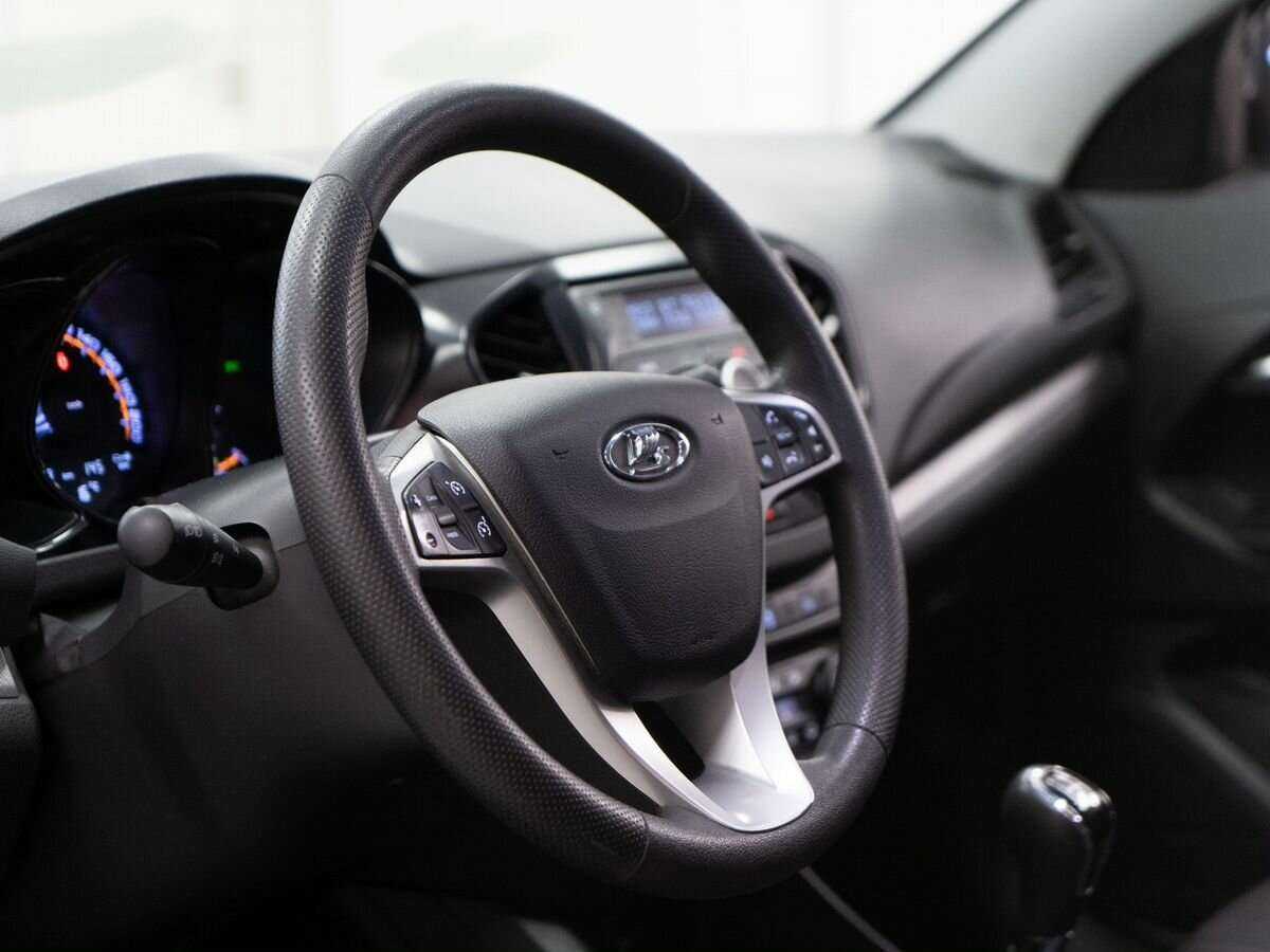 Купить Lada (ВАЗ) Vesta с пробегом. Фото: #4