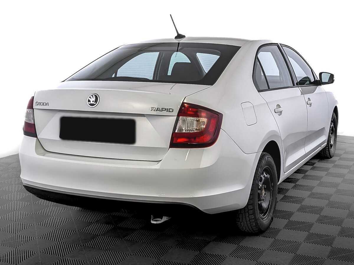 Купить Skoda Rapid с пробегом. Фото: #4