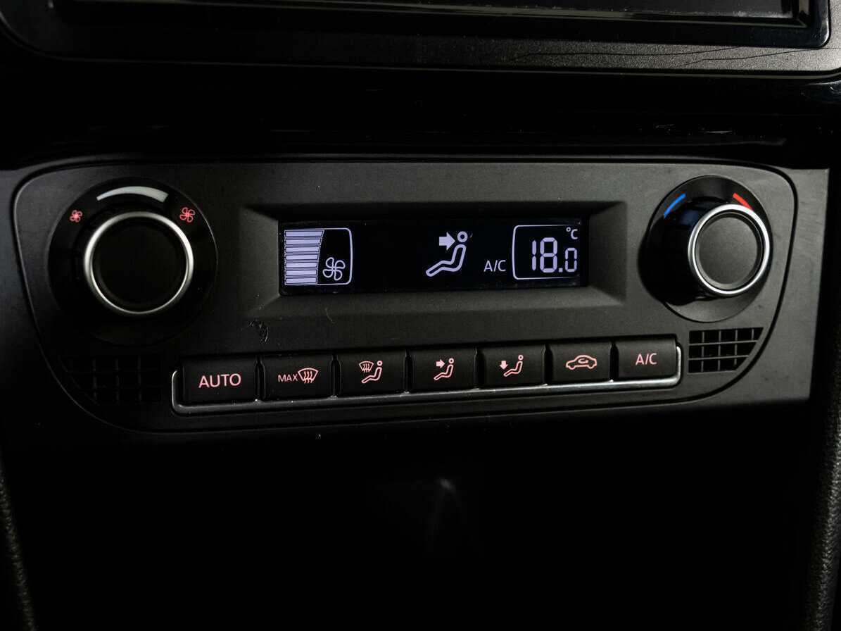 Купить Volkswagen Polo с пробегом. Фото: #14