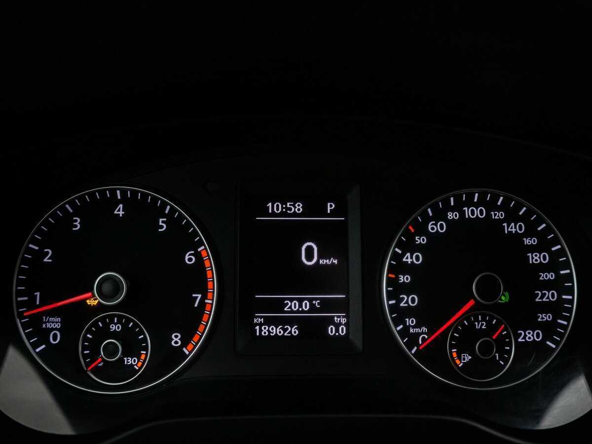 Купить Volkswagen Jetta с пробегом. Фото: #19