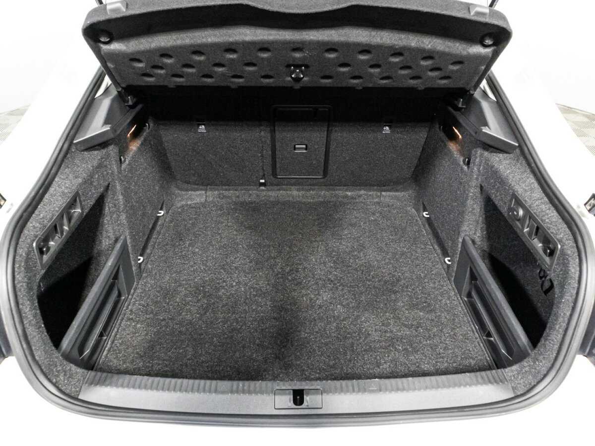 Купить Skoda Superb с пробегом. Фото: #14