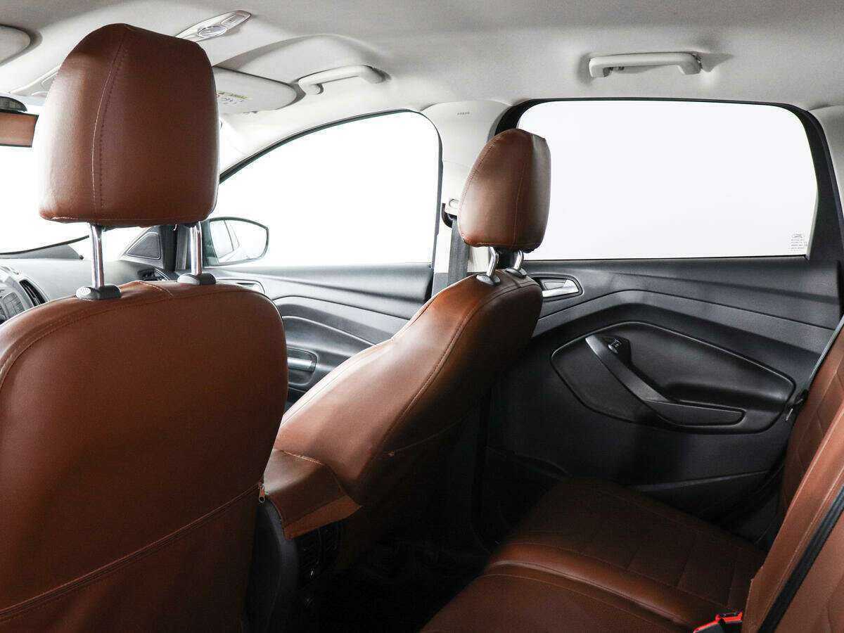 Купить Ford Kuga с пробегом. Фото: #9