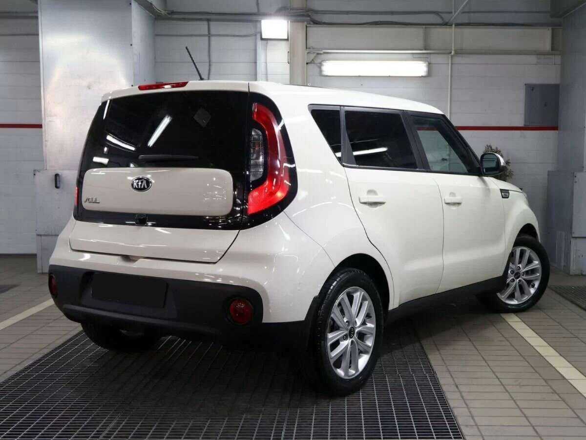 Купить Kia Soul с пробегом. Фото: #2
