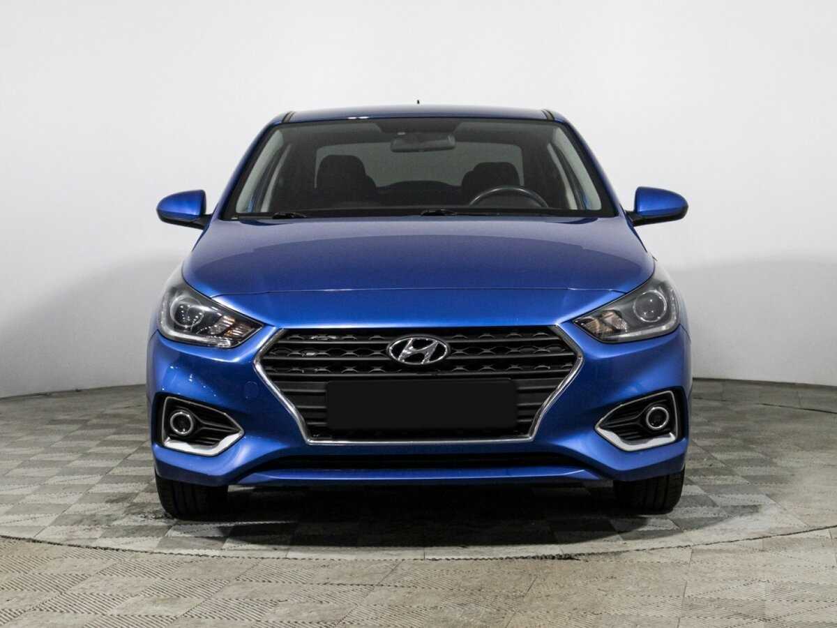 Купить Hyundai Solaris с пробегом. Фото: #1