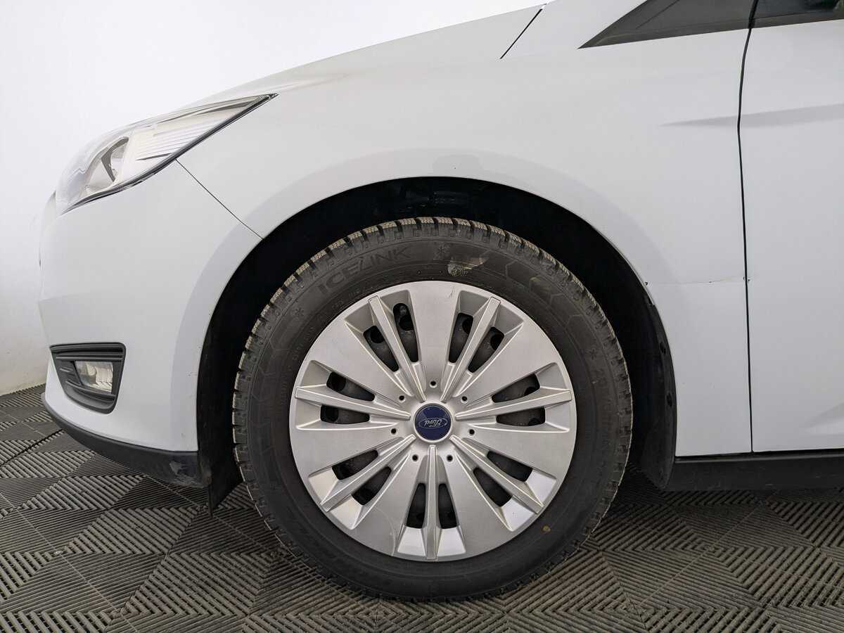 Купить Ford Focus с пробегом. Фото: #11