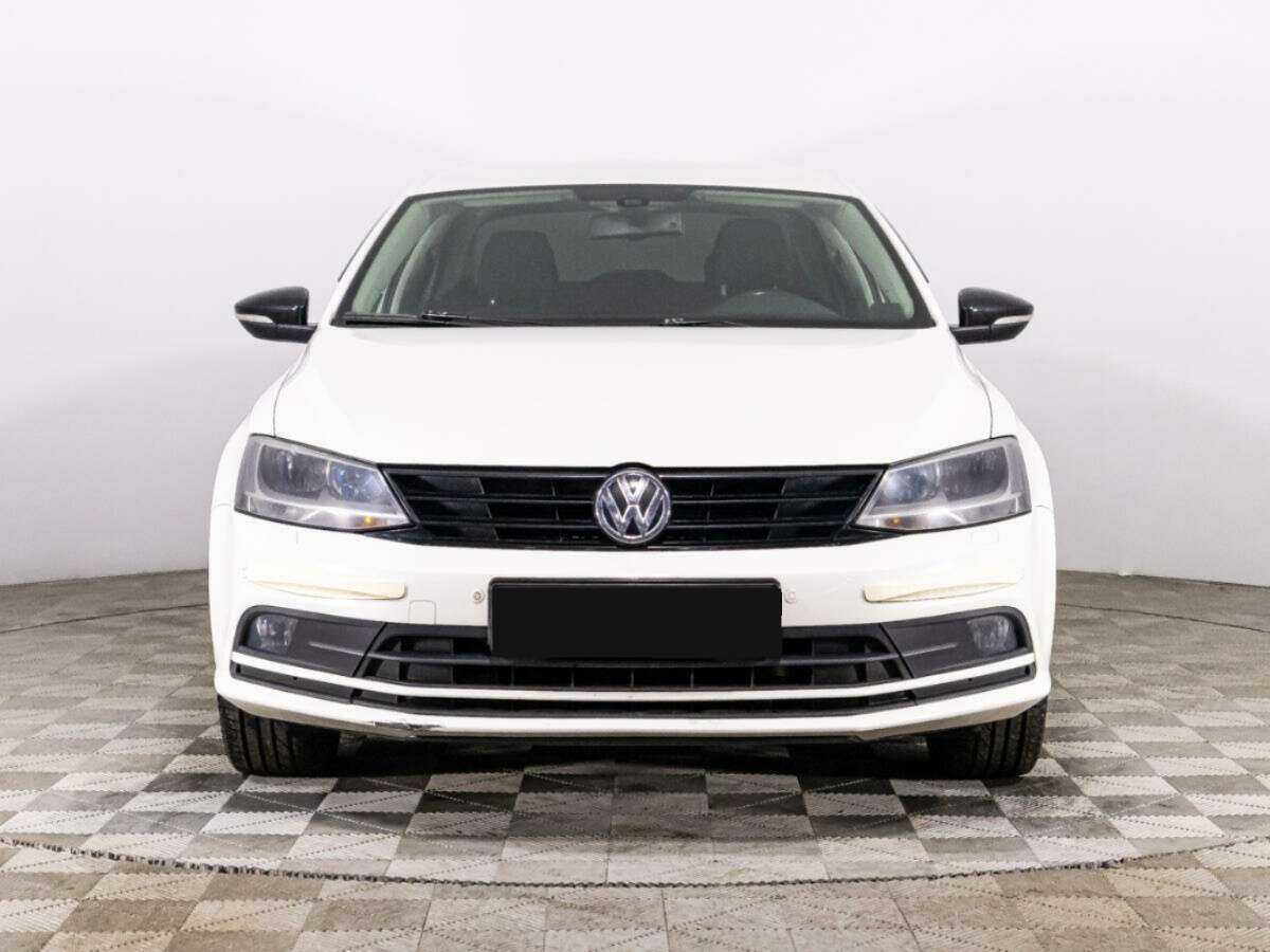 Купить Volkswagen Jetta с пробегом. Фото: #1