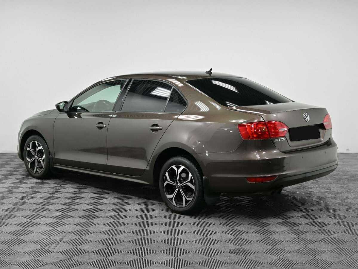 Купить Volkswagen Jetta с пробегом. Фото: #3
