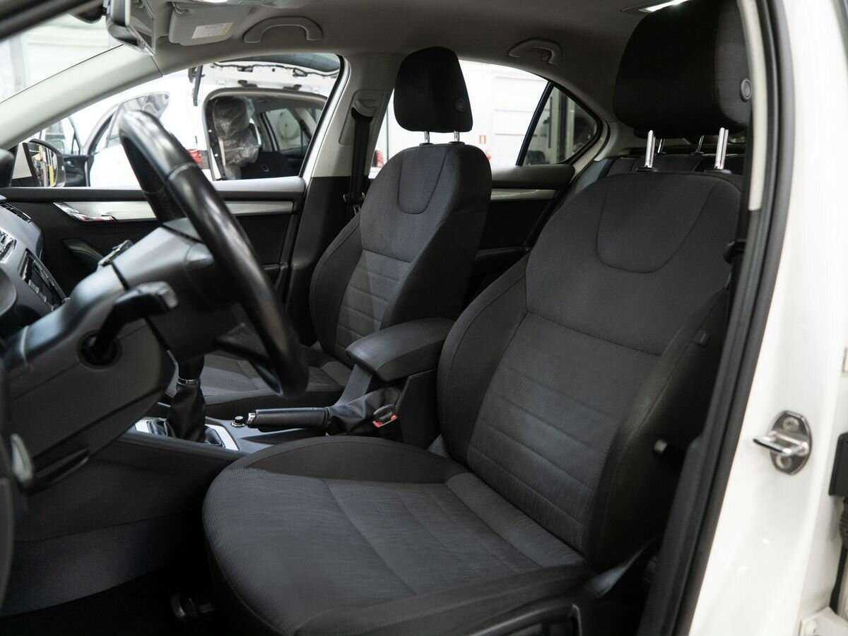 Купить Skoda Octavia с пробегом. Фото: #3