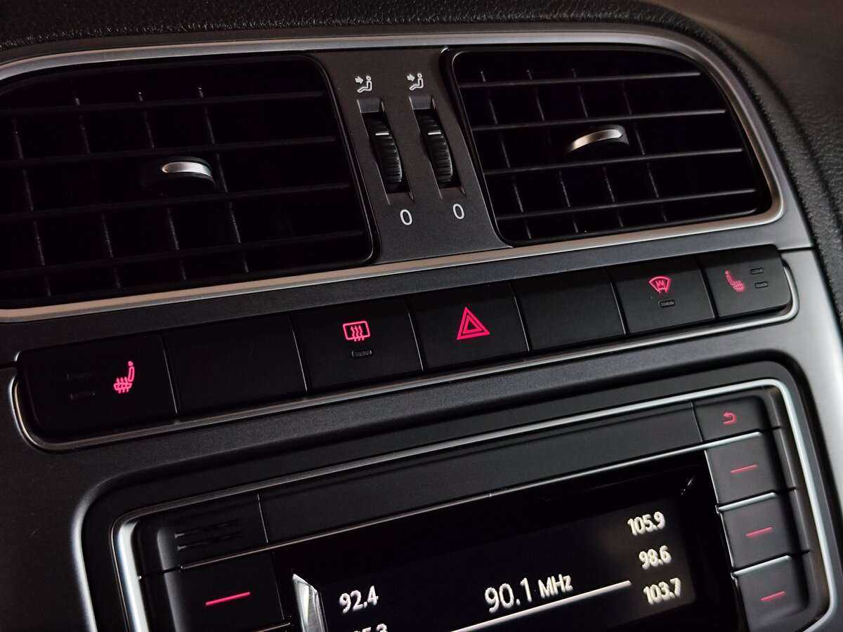 Купить Volkswagen Polo с пробегом. Фото: #16