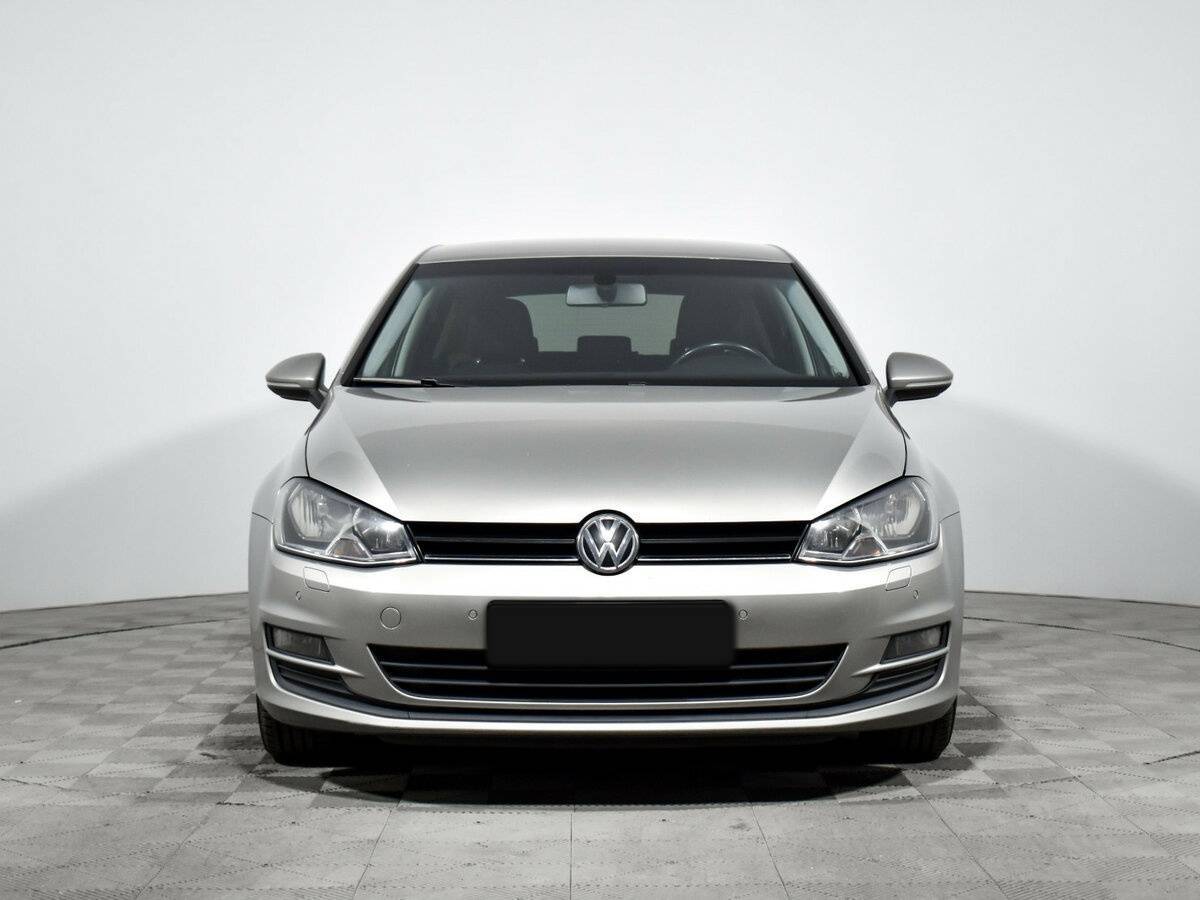 Купить Volkswagen Golf с пробегом. Фото: #1