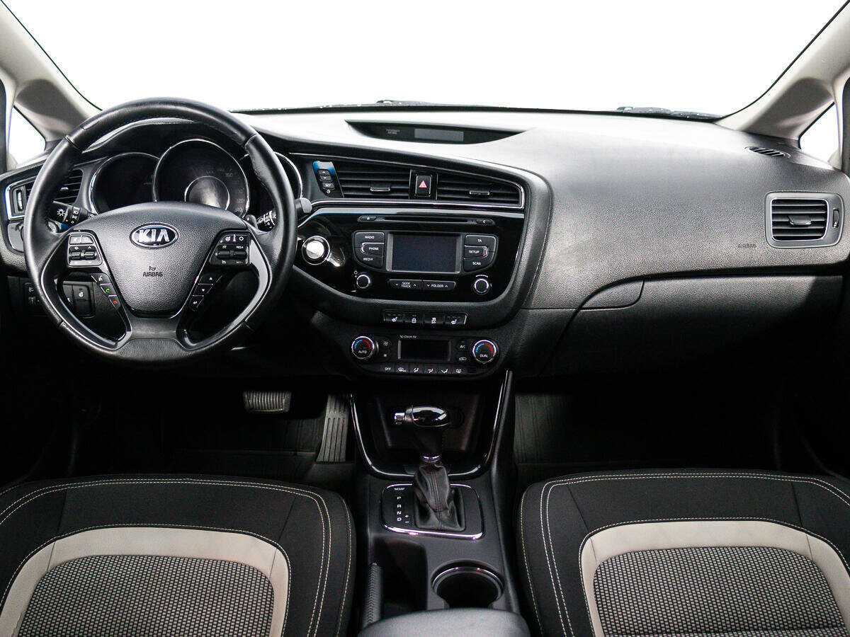 Купить Kia Ceed с пробегом. Фото: #13