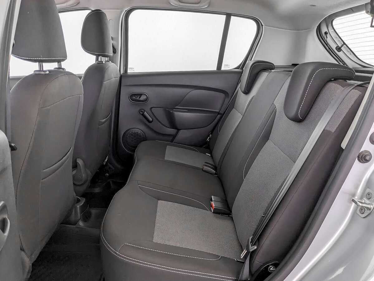 Купить Renault Sandero с пробегом. Фото: #11