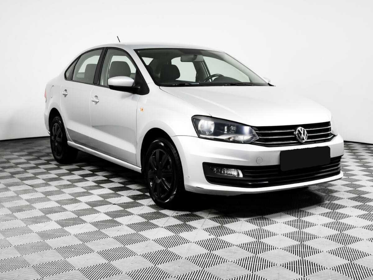 Купить Volkswagen Polo с пробегом. Фото: #2