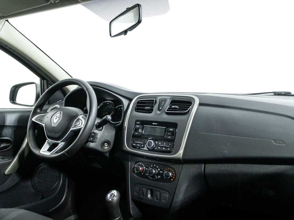 Купить Renault Logan с пробегом. Фото: #8