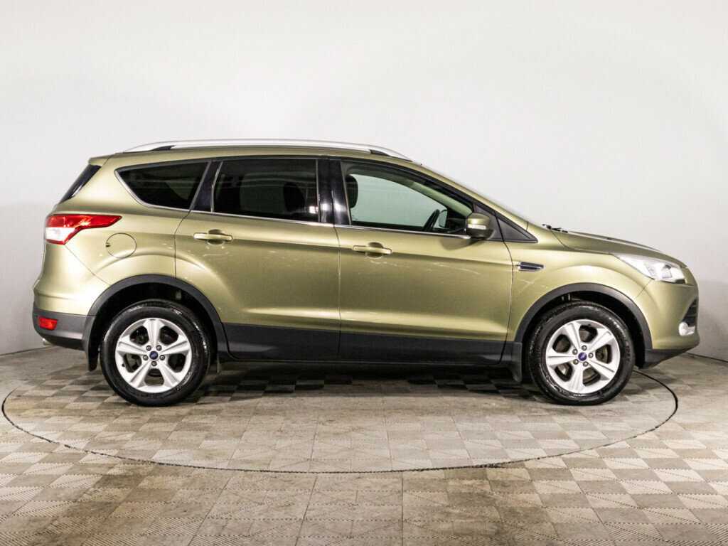 Купить Ford Kuga с пробегом. Фото: #3