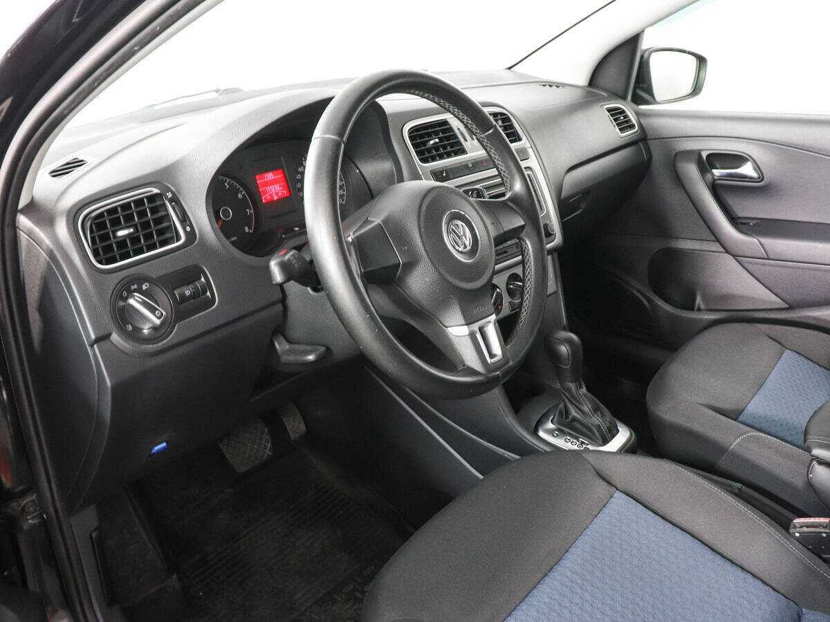 Купить Volkswagen Polo с пробегом. Фото: #4