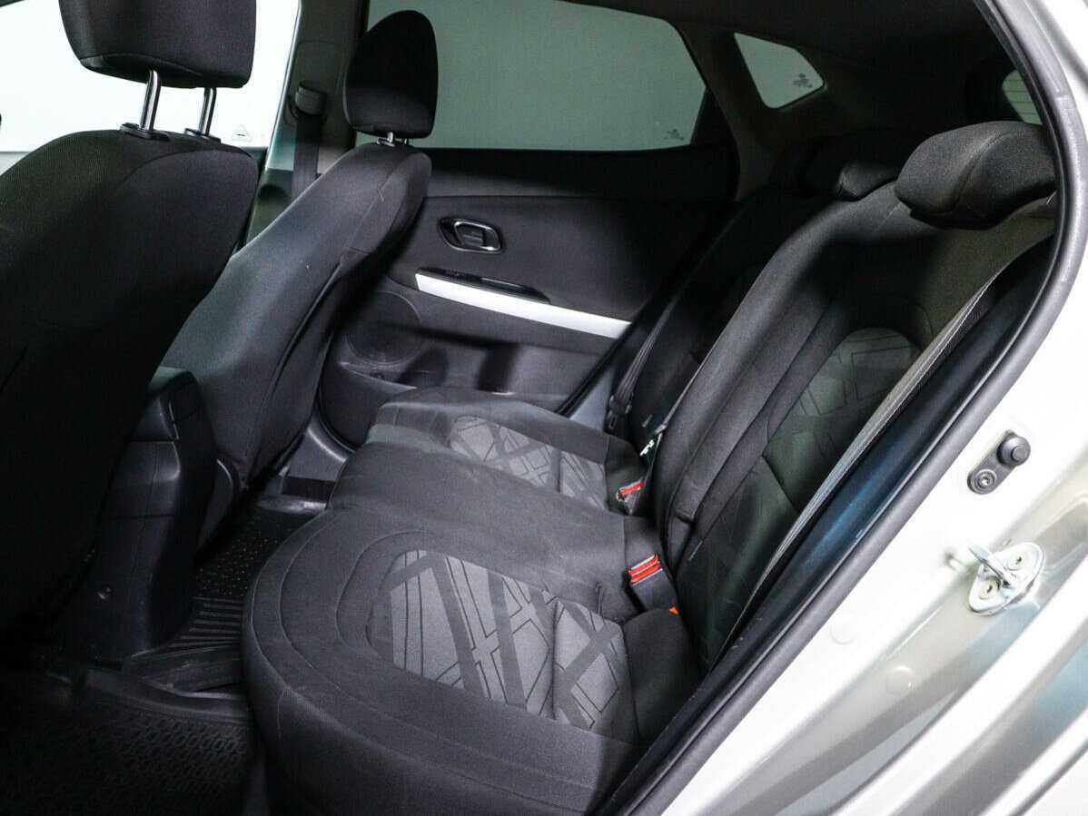 Купить Kia Ceed с пробегом. Фото: #9