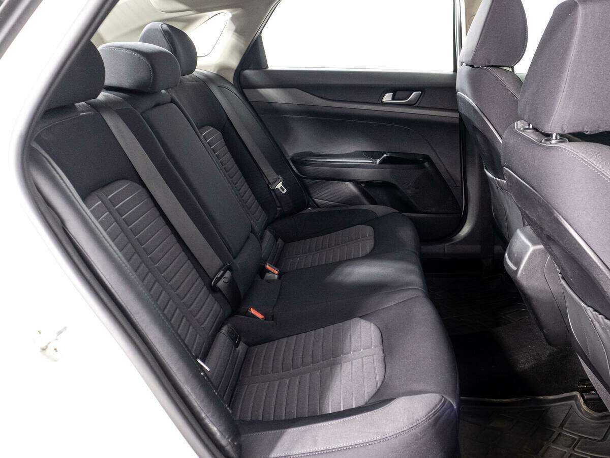 Купить Kia K5 с пробегом. Фото: #10