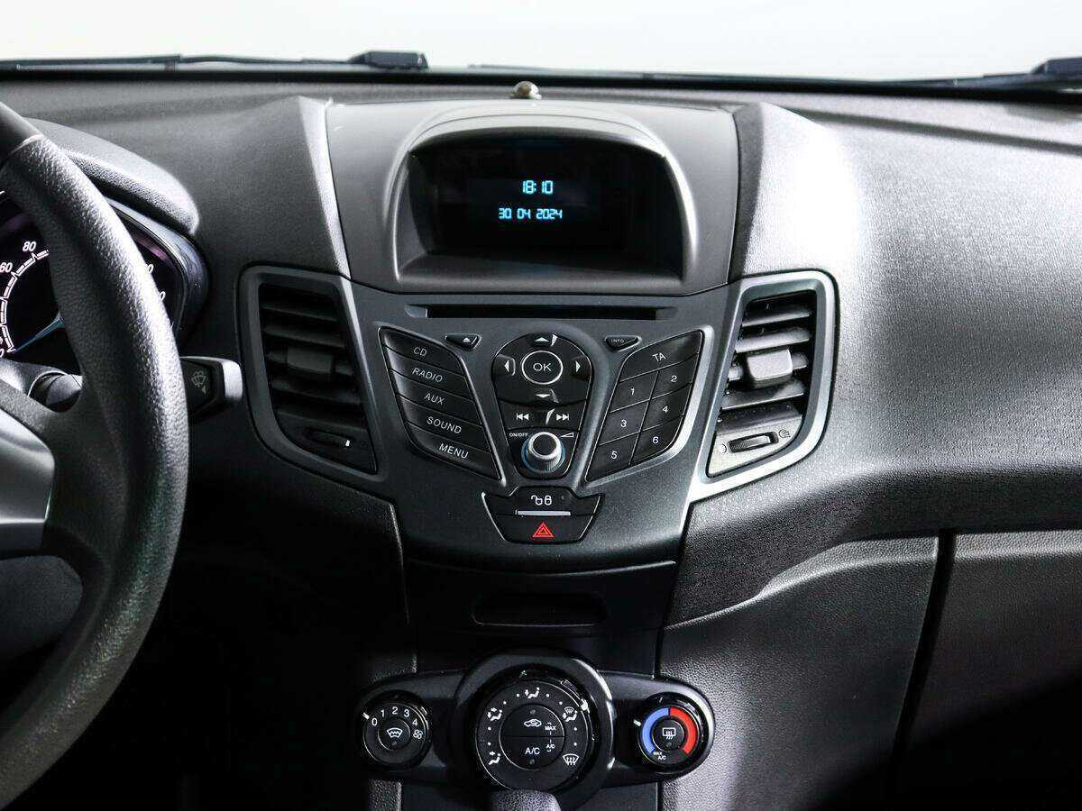 Купить Ford Fiesta с пробегом. Фото: #12