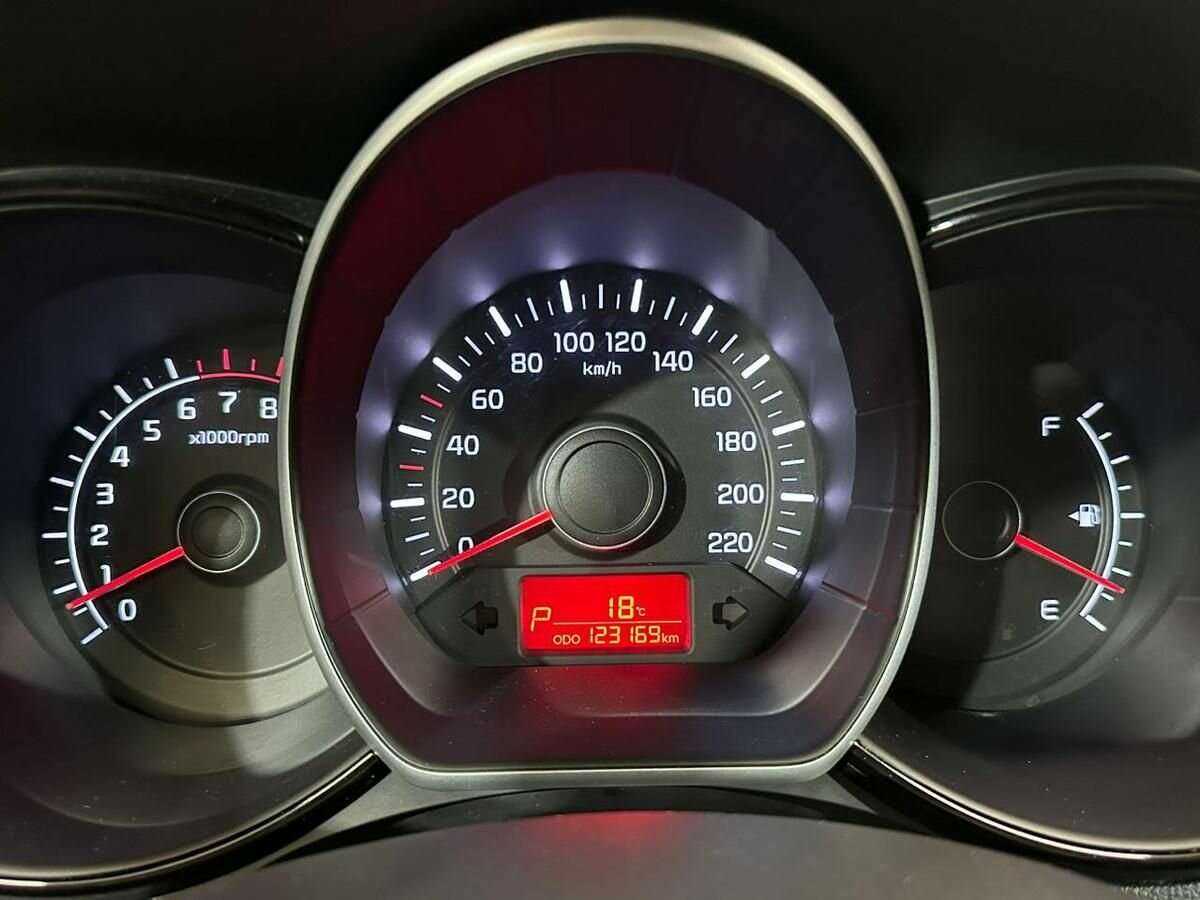 Купить Kia Rio с пробегом. Фото: #12