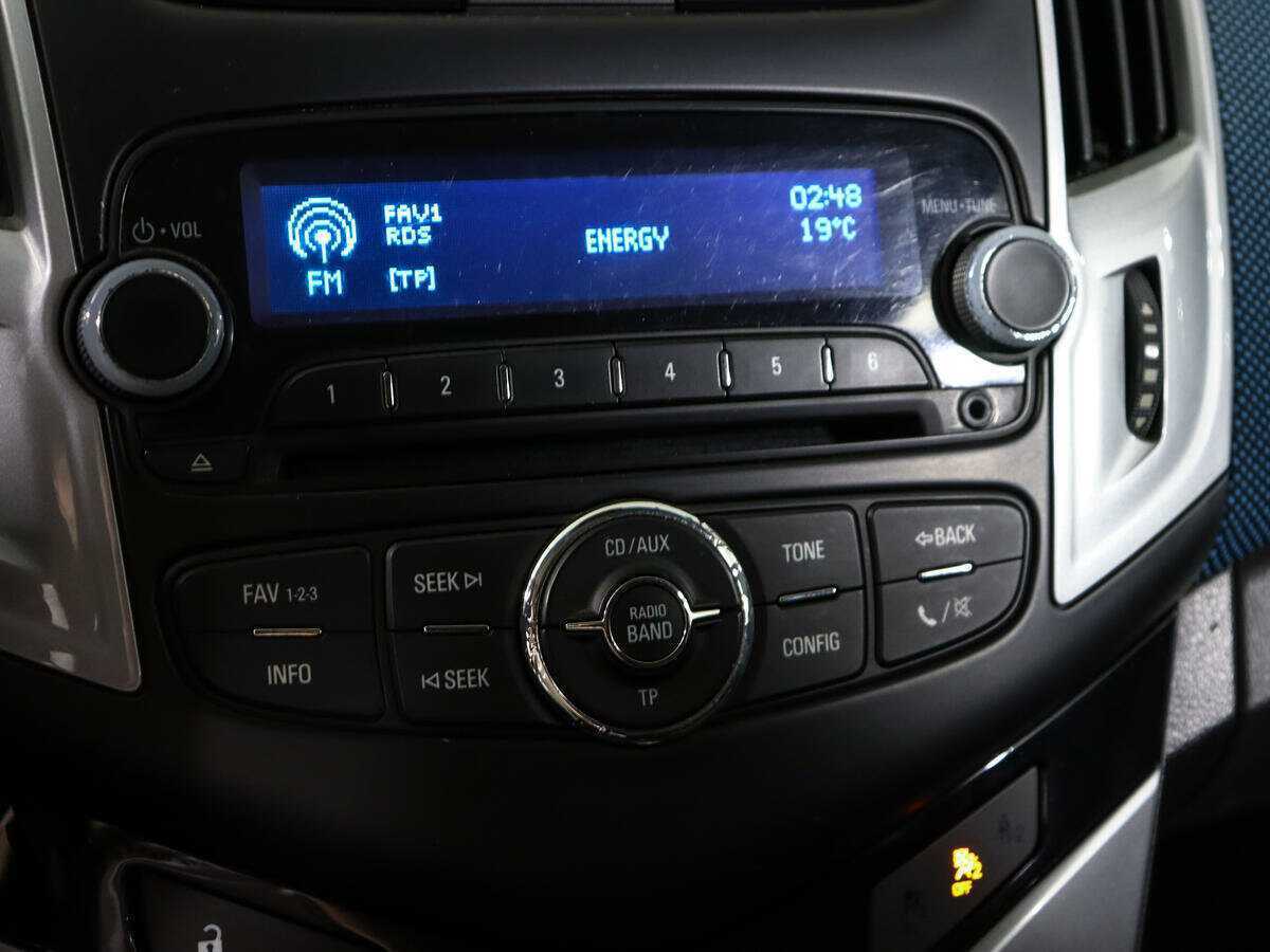 Купить Chevrolet Cruze с пробегом. Фото: #15