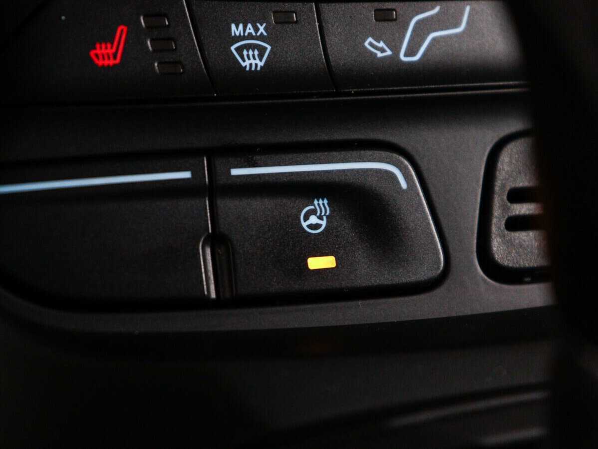 Купить Ford Kuga с пробегом. Фото: #18