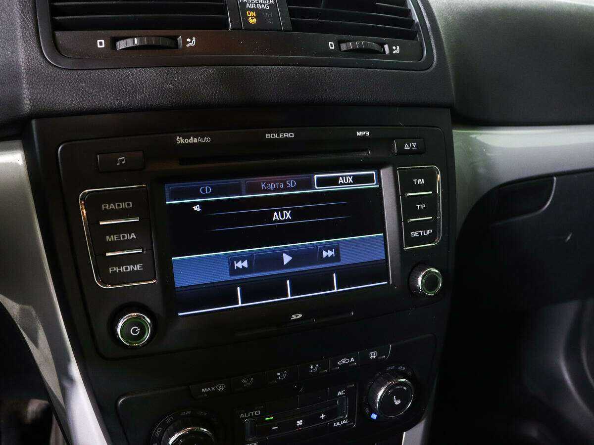 Купить Skoda Yeti с пробегом. Фото: #14