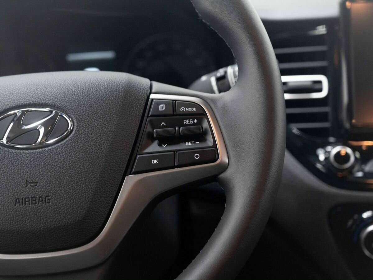 Купить Hyundai Solaris с пробегом. Фото: #16