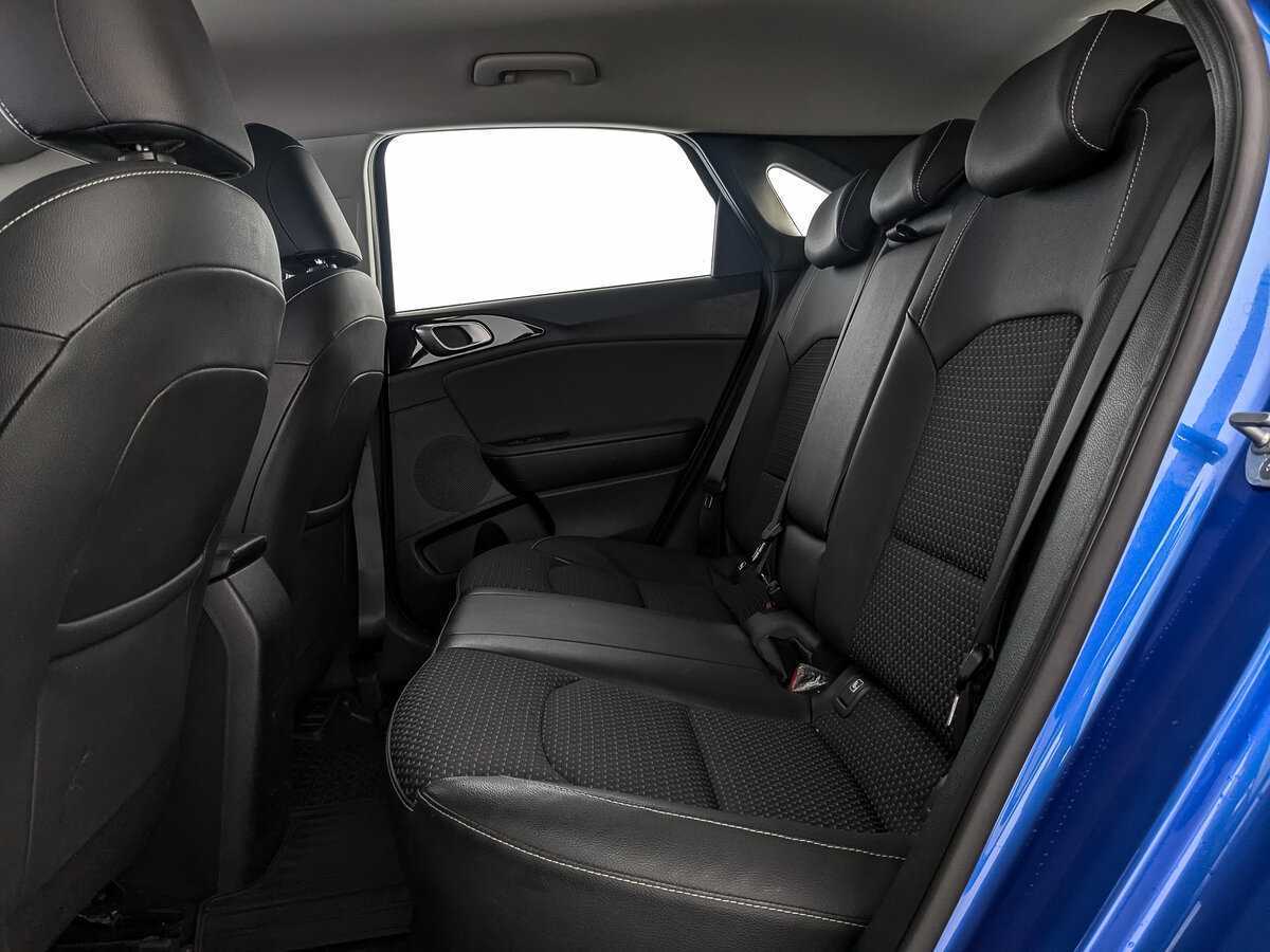 Купить Kia Ceed с пробегом. Фото: #17
