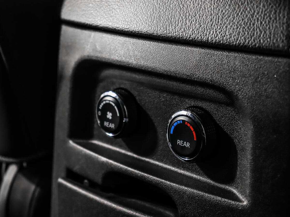 Купить Nissan Pathfinder с пробегом. Фото: #12