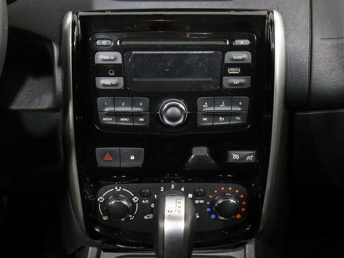 Купить Nissan Terrano с пробегом. Фото: #11