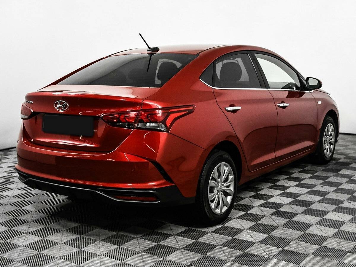 Купить Hyundai Solaris с пробегом. Фото: #4