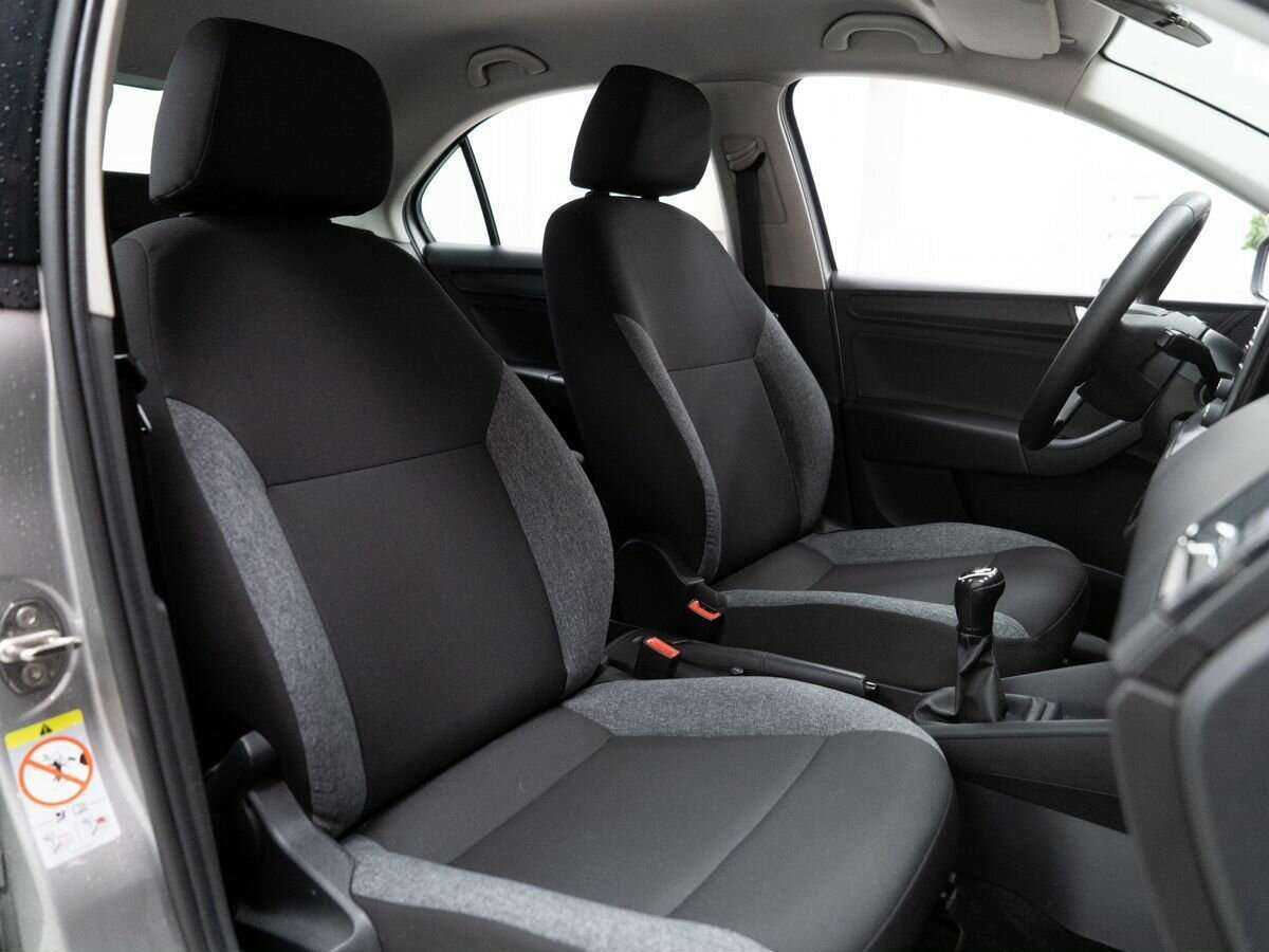 Купить Skoda Rapid с пробегом. Фото: #9