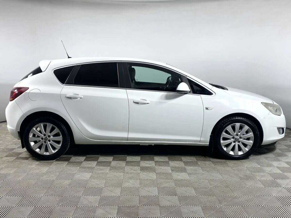Купить Opel Astra с пробегом. Фото: #3
