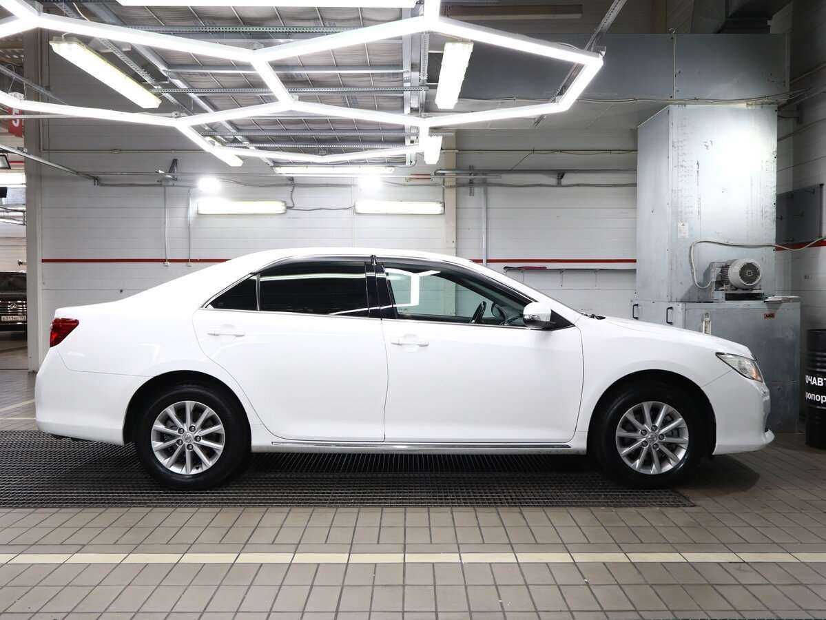 Купить Toyota Camry с пробегом. Фото: #12