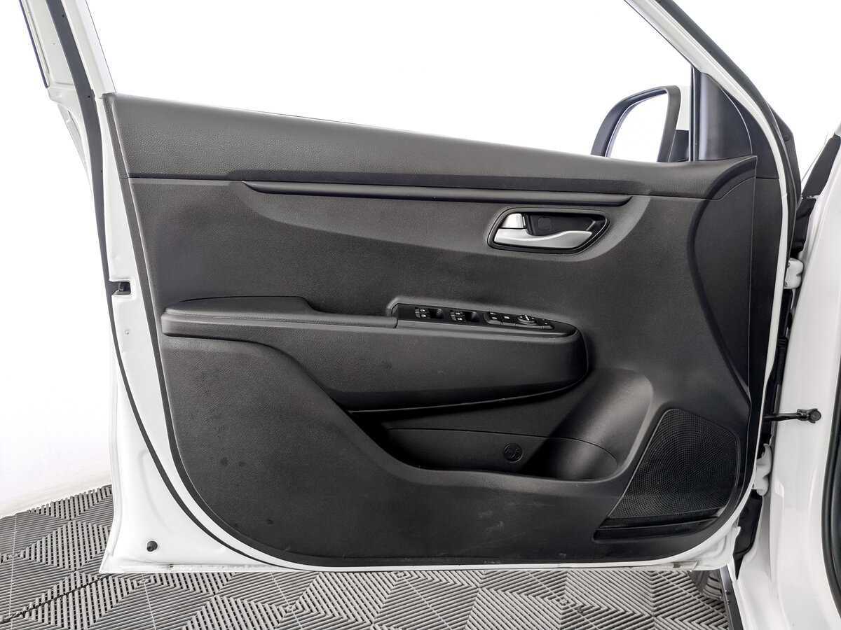 Купить Kia Rio с пробегом. Фото: #18